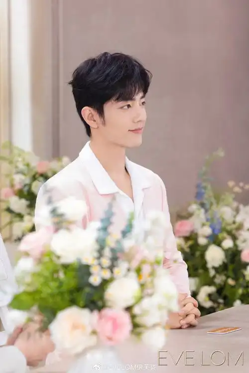 我是肖战,我喜欢小飞侠##肖战##日常见肖战