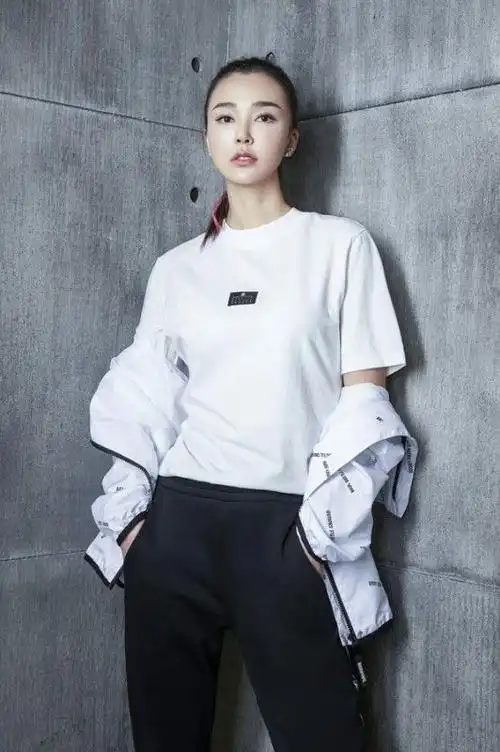 李宁代言人2018年最新运动时尚潮流大片_图库_资讯_中国时尚品牌网