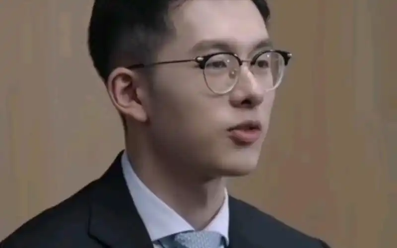 活动  苏俊鑫认为林鹰谷是最合适的人选,林鹰谷也这么认为!