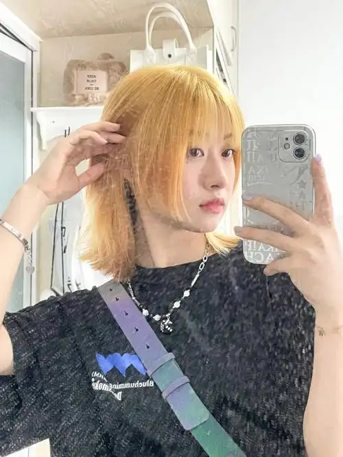 来拍照了  #漂发  #少年感  #发色  #发色