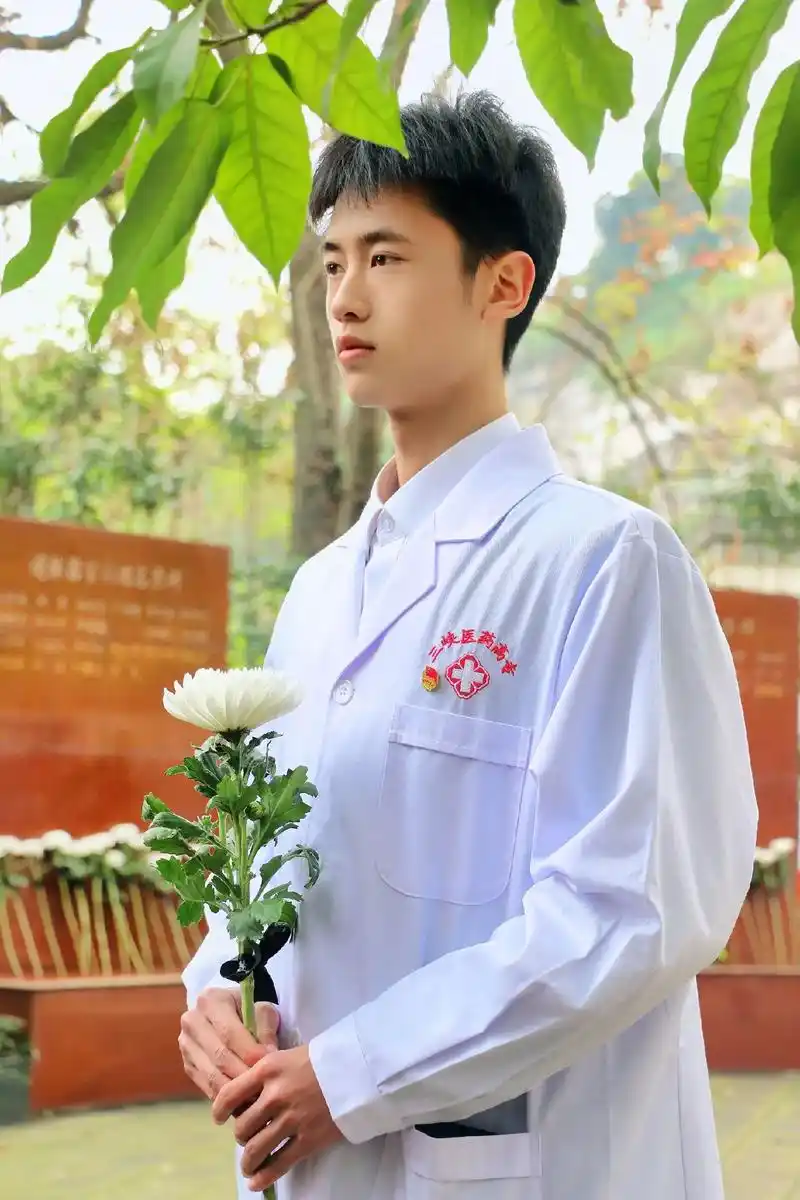 致敬大体老师!"健康所系 性命相托 感恩我们的无言良师 - 抖音