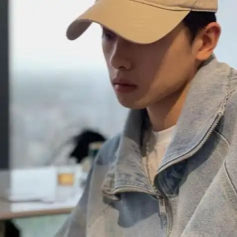 阳光最好的超帅的帅哥头像现实的,帅的不要不要的-男生头像