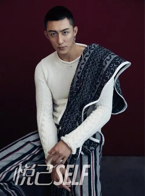 黄景瑜平头造型帅气写真图片24