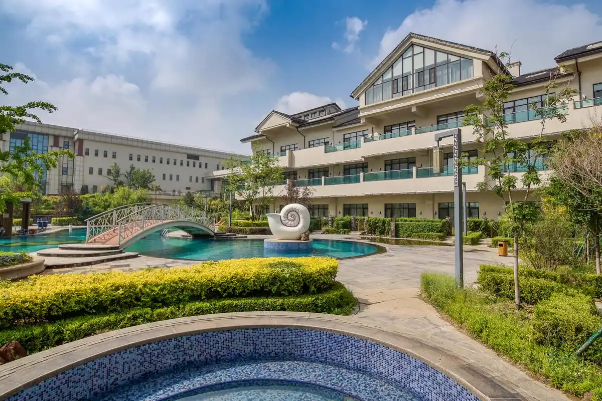 想泡就泡,想睡就睡,沈阳抚顺热高温泉养生世界等你来_汤泉