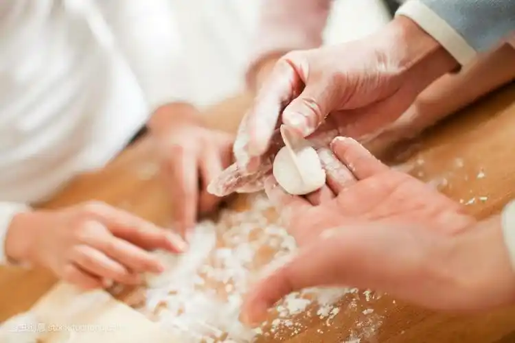 自己动手包饺子