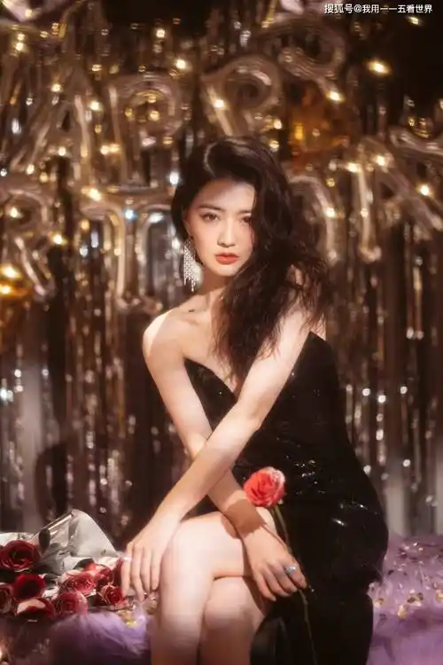 原创这谁顶得住嘛29岁徐璐身材太顶了