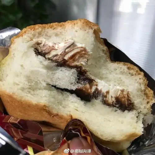 你们还记不记得这个,福厦的3 2面包,喔,小时候总吃