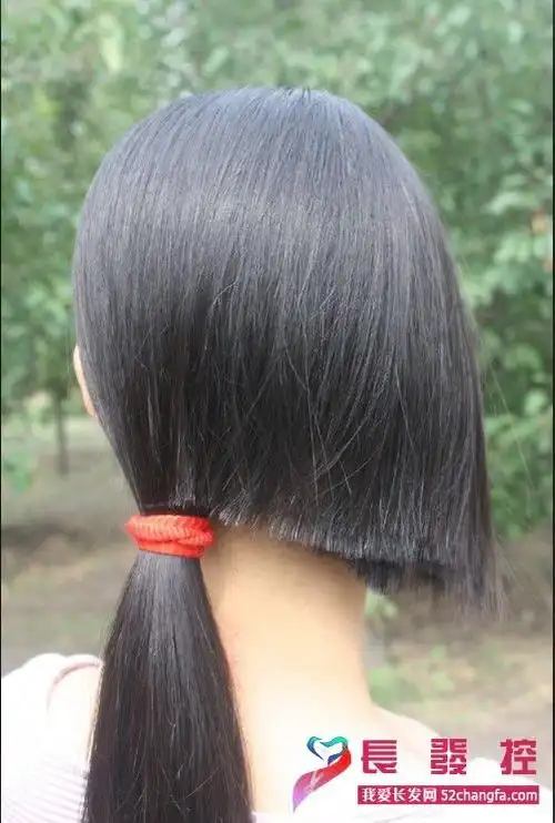 在公园剪下小妹70厘米长发老高18311