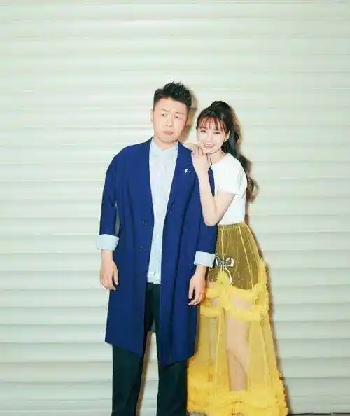 粉丝齐祝福?_蓝盈莹_曹骏_情侣