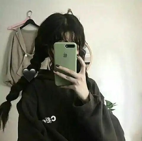 头像女冷漠真人挡脸 女生头像图片大全 -【爱个性】