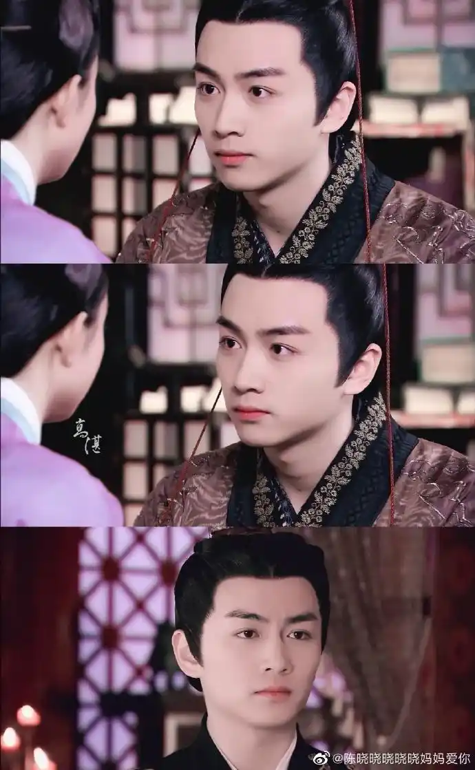 好帅 好吧,希望他能尽快刮胡子,那样会使他看起来更年轻.