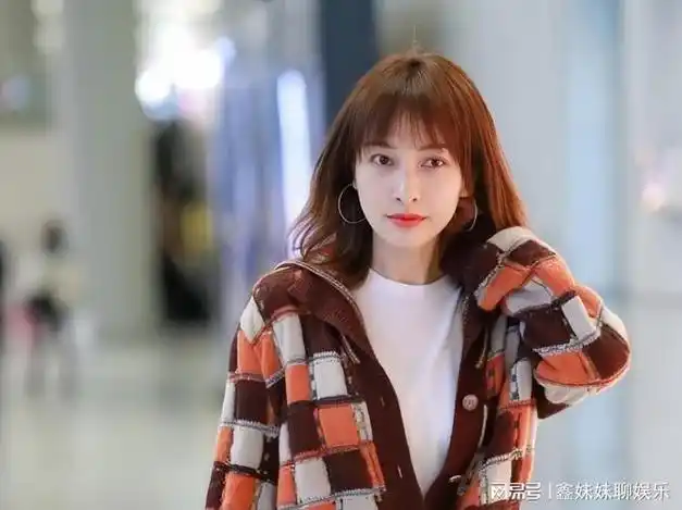 吴昕遭李易峰操纵遭潘玮柏冷酷伤害却依然身价上亿美丽绽放