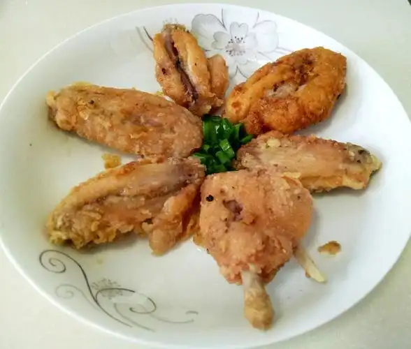 香辣炸鸡翅怎么做如何做好吃_香辣炸鸡翅家常做法大全_a紫萱_豆果美食