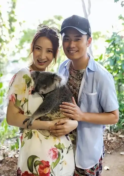 回顾陈赫:二婚娶大1岁张子萱,婚后连生二胎,如今一家四口其乐融融