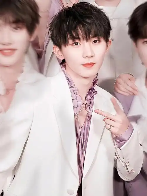 马嘉祺新歌舞台首秀我喜欢你