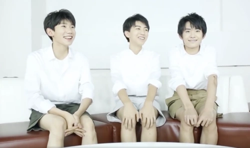 七周年官宣,tfboys有两人点赞,海报引猜测,疑合体录新团综