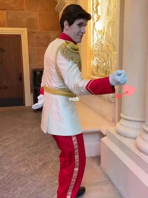 又抓到一位帅哥王子