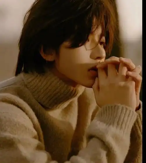 蔡徐坤##蔡徐坤port开季封面