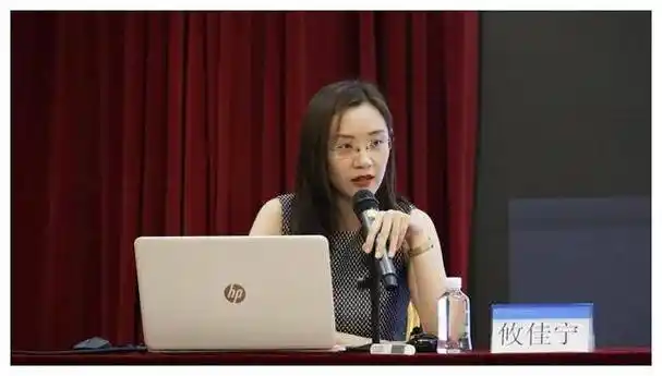 攸佳宁,为何备受认可,成为《最强大脑》中国战队总领队呢?