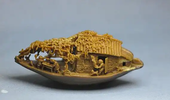 秋人(邹丽青)核雕微雕作品赏析