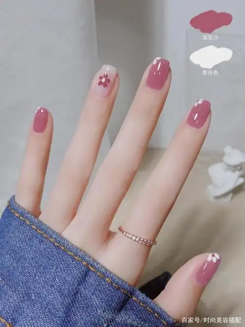 夏日感满满的少女风美甲,显白又优雅,让指尖美到发光