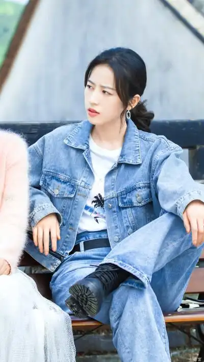 周雨彤##从结婚开始恋爱# 周雨彤|鹿方宁‖手机壁纸18p 小周好美啊