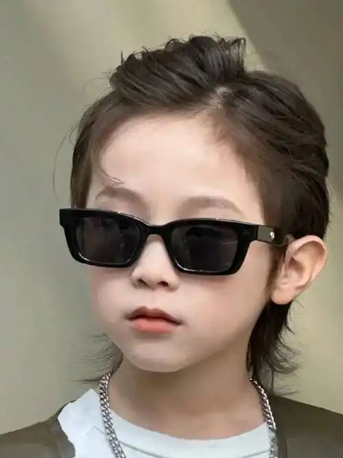 小帅哥发型._中国_形象_人类