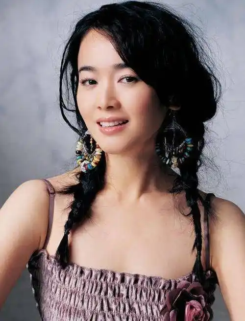 你知道左小青吗,《如果岁月可回头》中的"不老女神",20年没变_明星