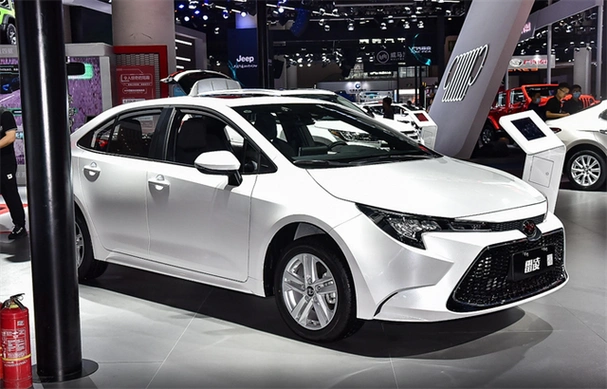 丰田雷凌作为丰田旗下的一款经典紧凑级轿车,原本在国内很受欢迎,而且