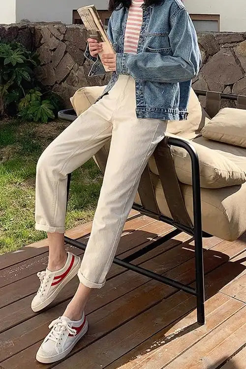 现货 复古米白色直筒牛仔裤女宽松春夏2019韩版显瘦休闲哈伦九分老爹