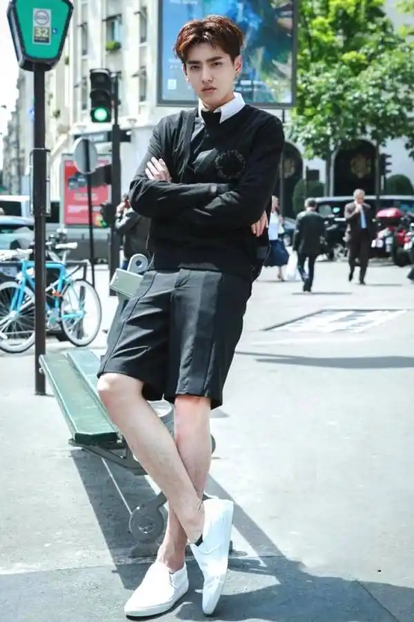 高颜值加大长腿 吴亦凡教你如何穿搭