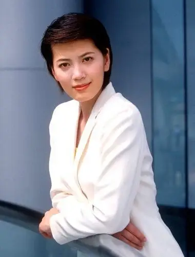 央视主持坐错位置结缘地产富商 揭秘沈冰婚姻