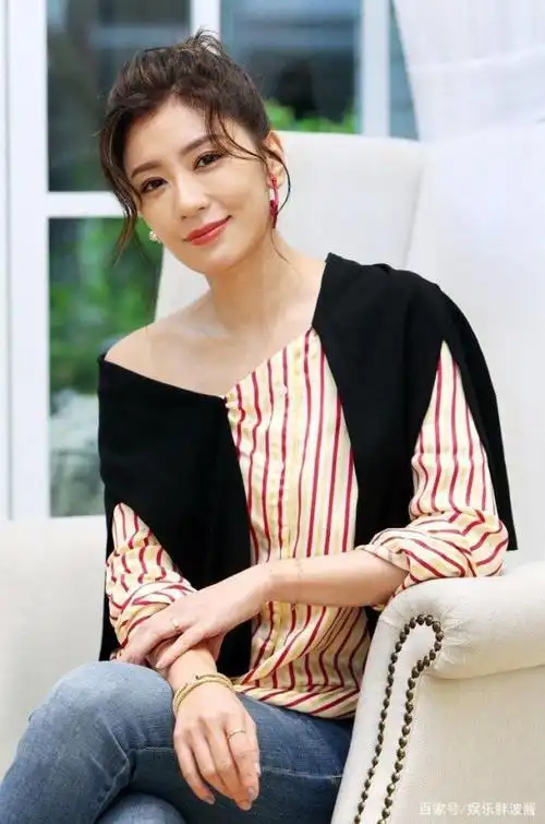 出道29年后拿下视后,44岁的贾静雯笑称自己是过气艺人