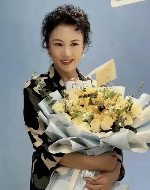 马丽国家级演员31年仍幸福满满