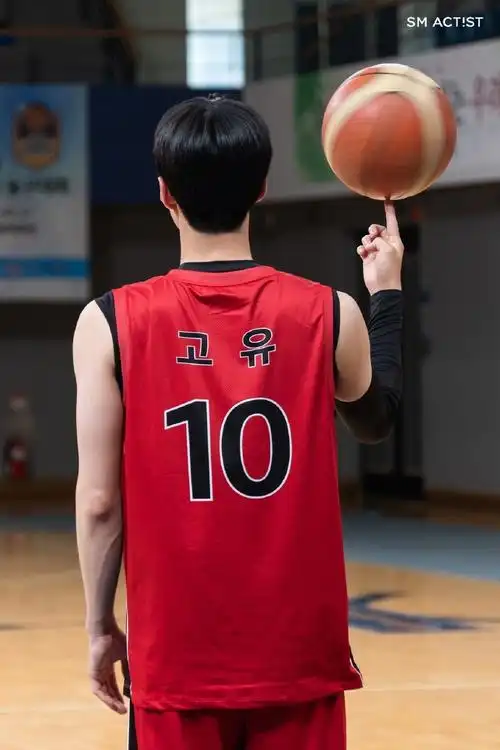 吴世勋新剧我们曾经爱过的一切