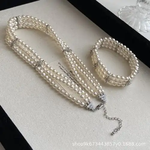 法式赫本风多层设计感三排珍珠轻奢手链女弹力手镯百搭个性小众