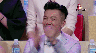 谁是大歌神苏有朋鼓掌开心gif动图_动态图_表情包下载_soogif