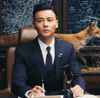 从软饭男到西装暴徒,娶了蔡少芬的张晋成功转变成了人生的胜利者