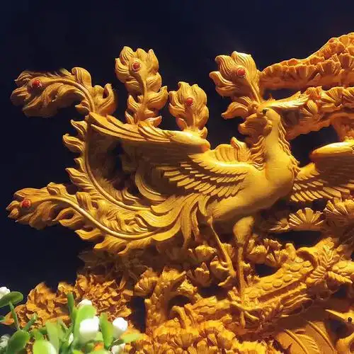 百鸟朝凤【产品品名】:崖柏雕刻家居摆件 百鸟嘲讽精雕工艺摆件