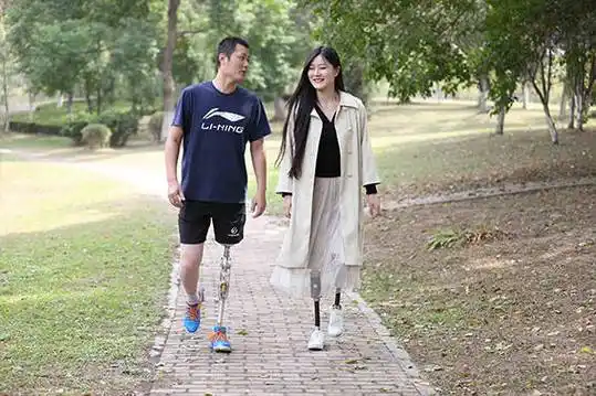 半足假肢多少钱足截肢患者如何装配半足假肢