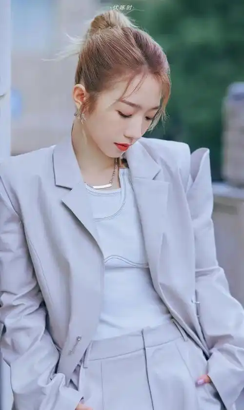 性感美女孟美岐高清图片集