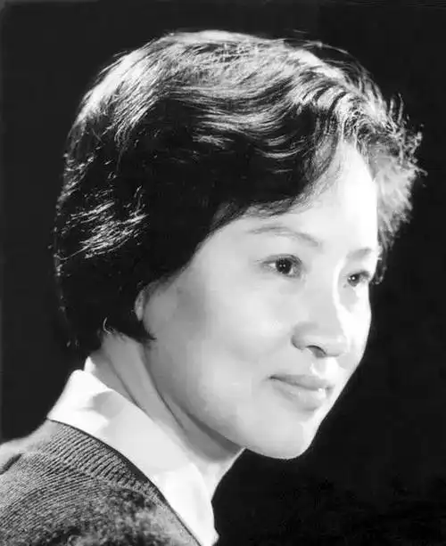 80年代初十位为外国电视剧配音的大神今何在?其中一位已去世23年