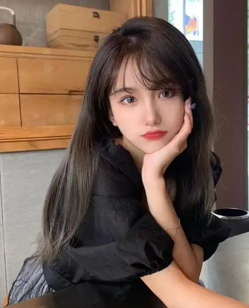 2020女生流行发色集合,想要显白又高级,这几款发色不容错过!