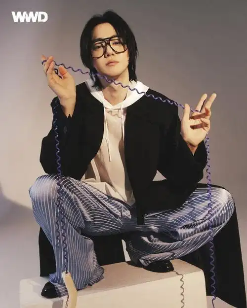 wwd korea 3月刊 俊勉相关一则 「网页链接」    翻译  【exo suho"