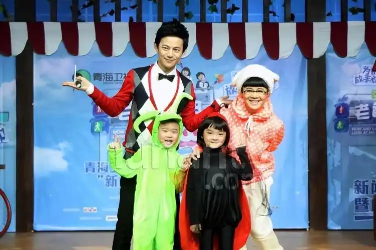 回顾金龟子刘纯燕我生命中没有退休两个字永远跟孩子们在一起