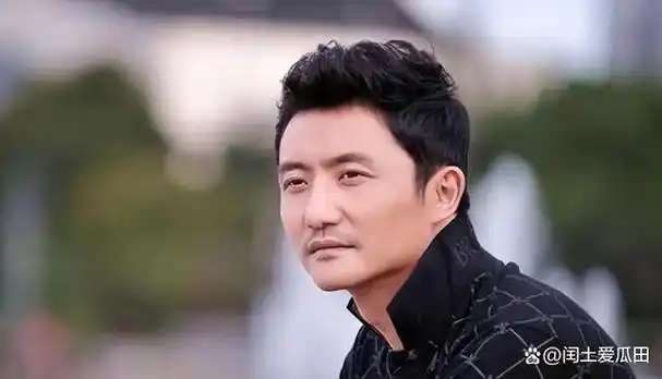 涂松岩,演海清老公走红,咸猪手引发争议,41岁当爹家庭幸福