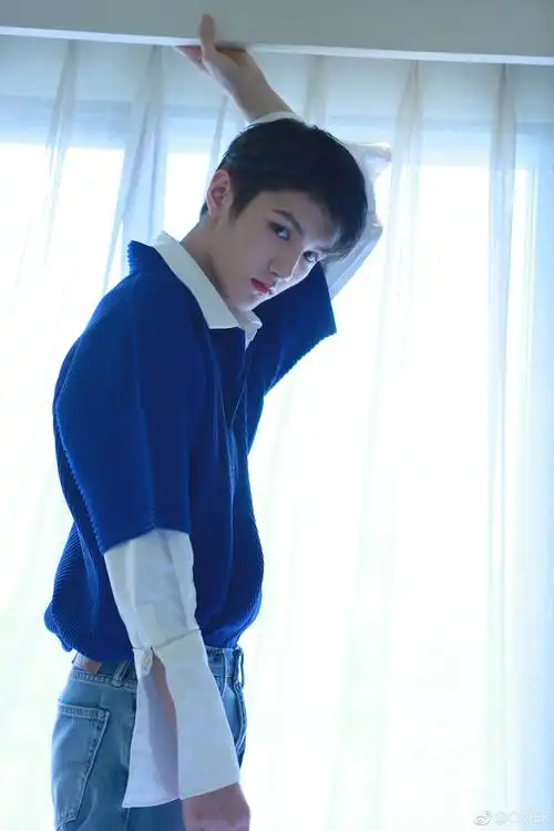 主题:呕,夜深了来品品#oner# 夏日清新 简单少年[253]收藏该帖已收藏