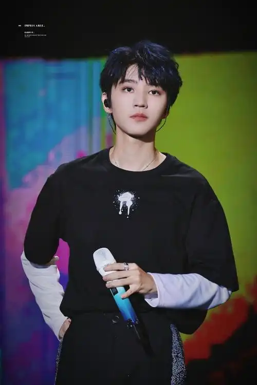 王俊凯十周年演唱会单人机位##陪王俊凯奔赴每一个十年