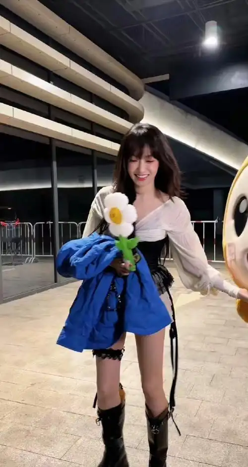 宋茜身材比例太好了