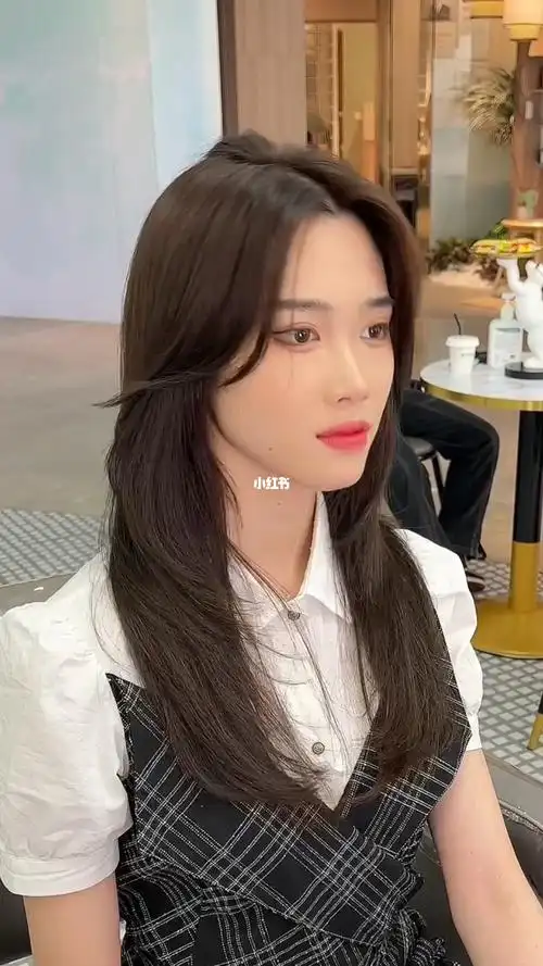 适合长脸女生的锁骨发